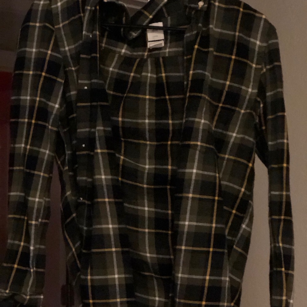 black and green plaid flannel